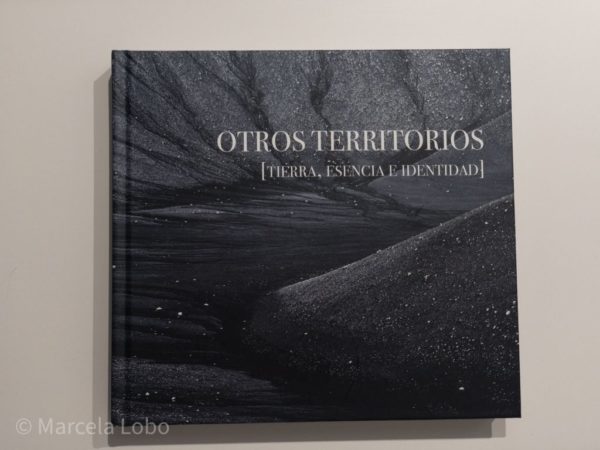 Otros territorios (tierra, esencia e identidad)